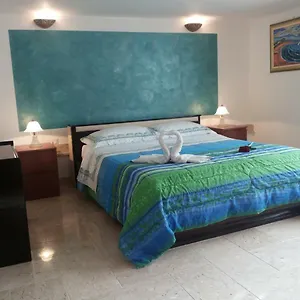  Apartment Giardino Fiorito